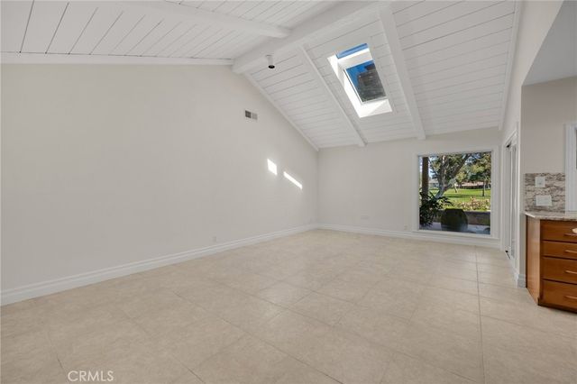 6042 Foxfield, Yorba Linda, CA 92886