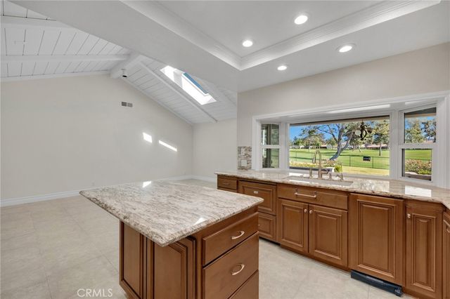 6042 Foxfield, Yorba Linda, CA 92886