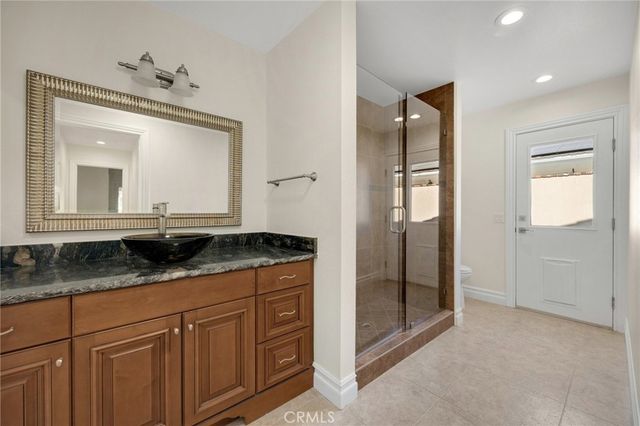 6042 Foxfield, Yorba Linda, CA 92886