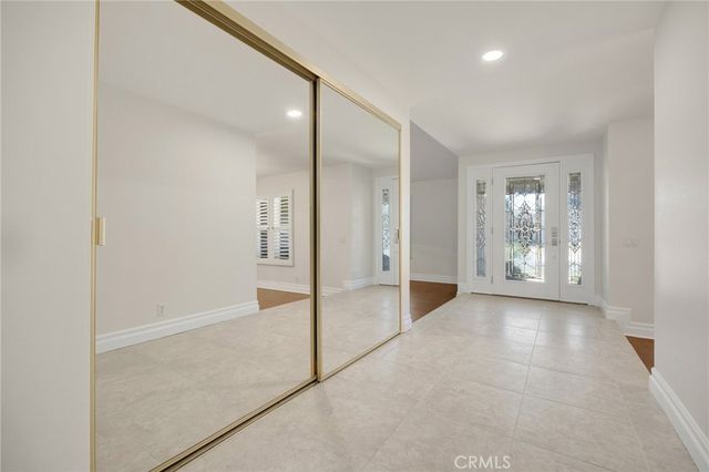 6042 Foxfield, Yorba Linda, CA 92886