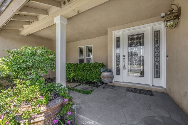 6042 Foxfield, Yorba Linda, CA 92886