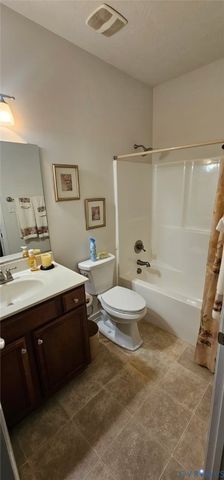 7424 Red Hill Club Ct, Henrico, VA 23231
