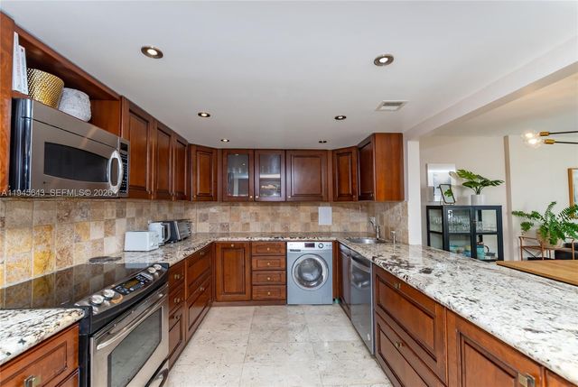 199 Ocean Lane Dr 807, Key Biscayne, FL 33149