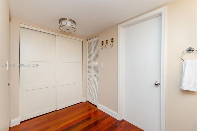 199 Ocean Lane Dr 807, Key Biscayne, FL 33149