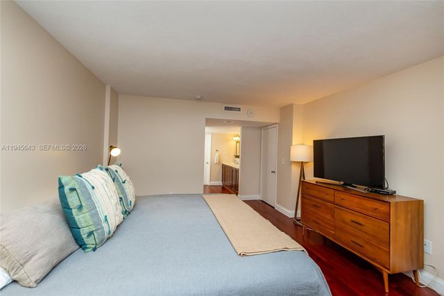 199 Ocean Lane Dr 807, Key Biscayne, FL 33149