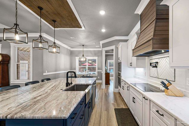 8415 Beulah Rd, Pensacola, FL 32526