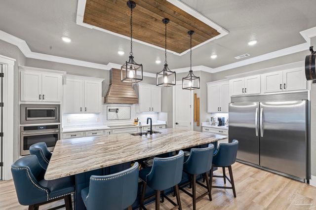 8415 Beulah Rd, Pensacola, FL 32526