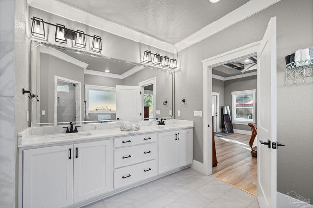 8415 Beulah Rd, Pensacola, FL 32526