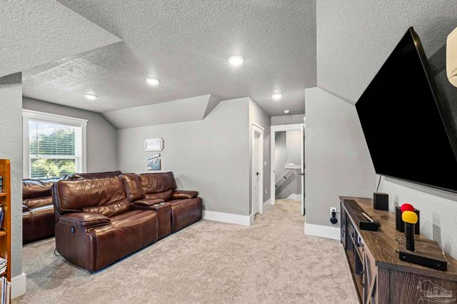 8415 Beulah Rd, Pensacola, FL 32526