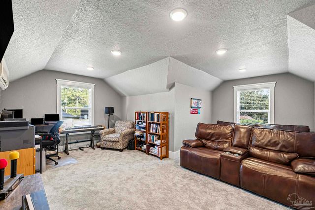 8415 Beulah Rd, Pensacola, FL 32526