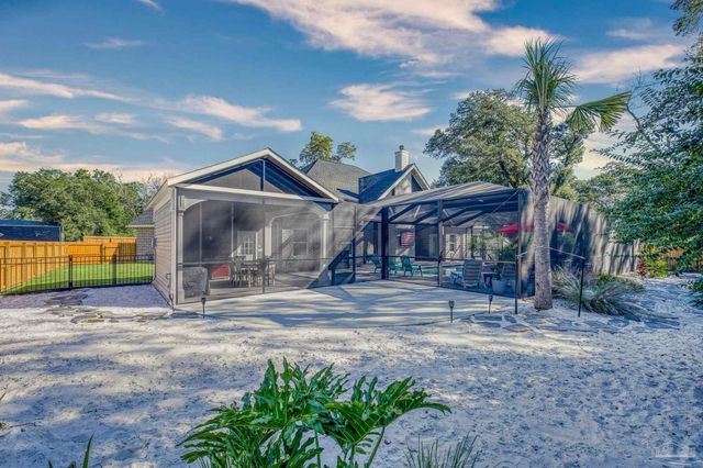 8415 Beulah Rd, Pensacola, FL 32526