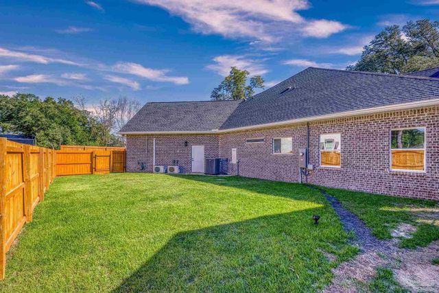 8415 Beulah Rd, Pensacola, FL 32526