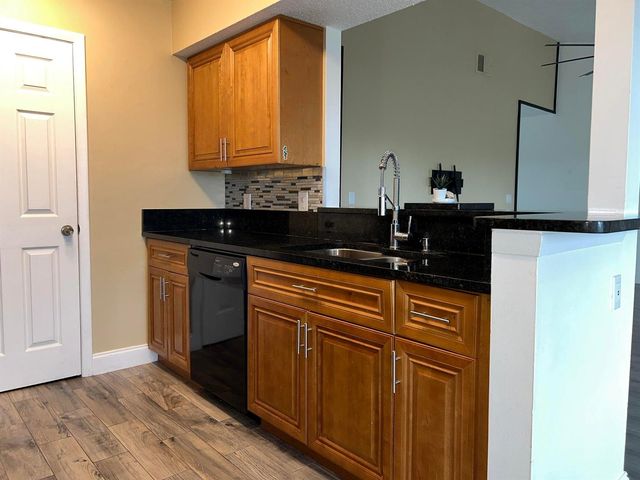 815 W Boynton Beach Boulevard 7-205, Boynton Beach, FL 33426