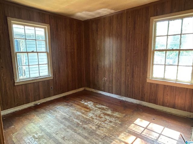 2006 27TH AVENUE, Hueytown, AL 35023