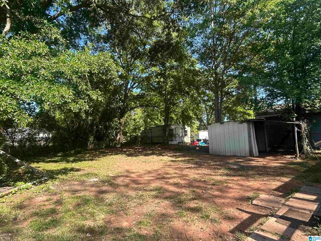 2006 27TH AVENUE, Hueytown, AL 35023