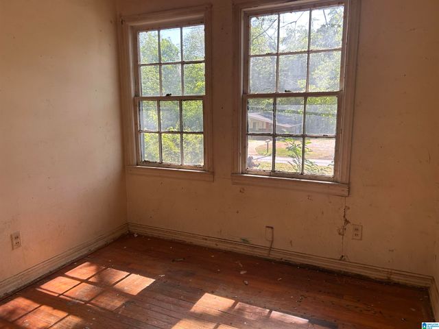 2006 27TH AVENUE, Hueytown, AL 35023