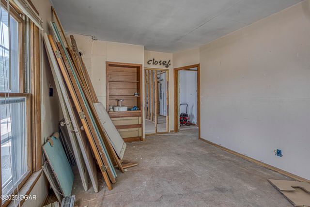 112 N Joplin Avenue, Joplin, MO 64801