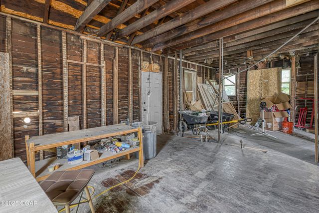 112 N Joplin Avenue, Joplin, MO 64801