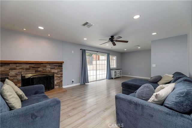 14923 Valeda, La Mirada, CA 90638