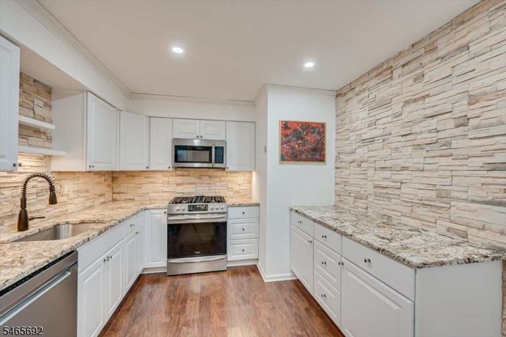 17 Sunrise Dr, Long Hill Twp., NJ 07933 — photo 3
