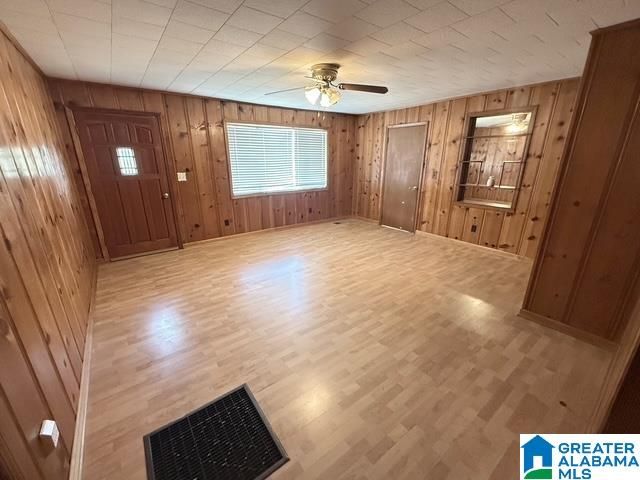 130 15TH AVENUE SE, Graysville, AL 35073