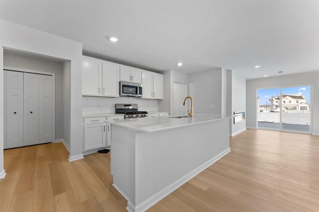 4344 Meadowview Drive, Waconia, MN 55387