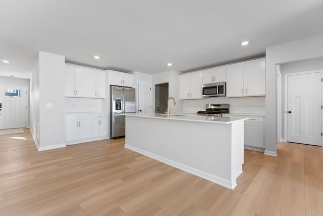 4344 Meadowview Drive, Waconia, MN 55387