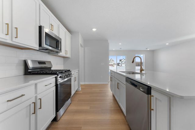 4344 Meadowview Drive, Waconia, MN 55387