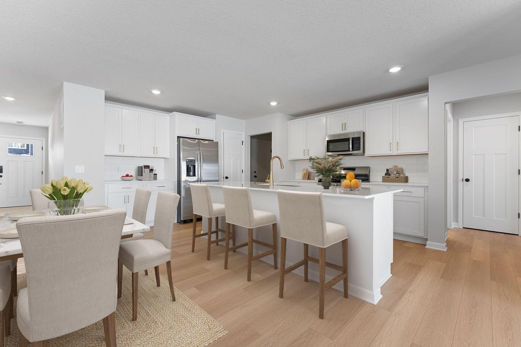 4344 Meadowview Drive, Waconia, MN 55387