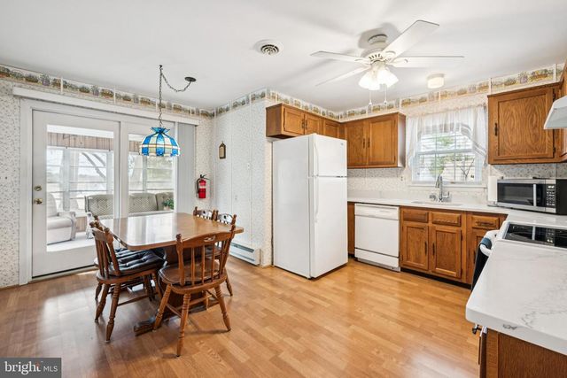 1 NEW CASTLE DR, Southampton, NJ 08088