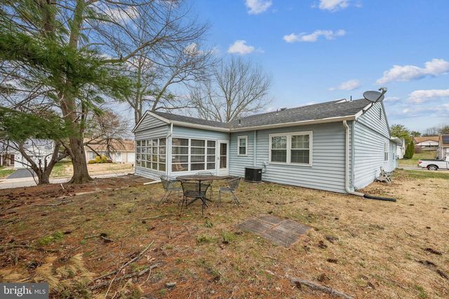 1 NEW CASTLE DR, Southampton, NJ 08088