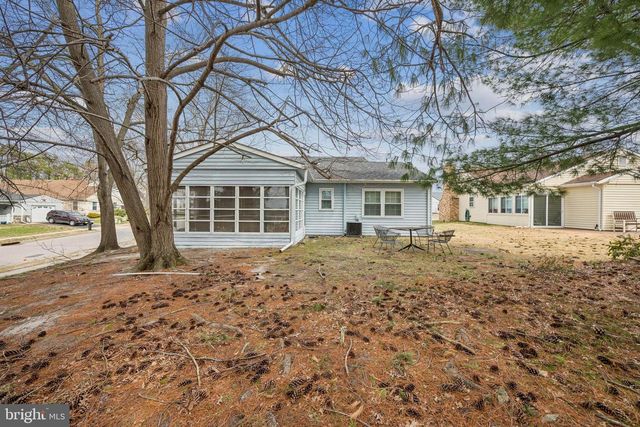 1 NEW CASTLE DR, Southampton, NJ 08088