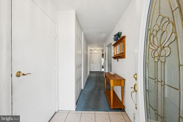 1 NEW CASTLE DR, Southampton, NJ 08088