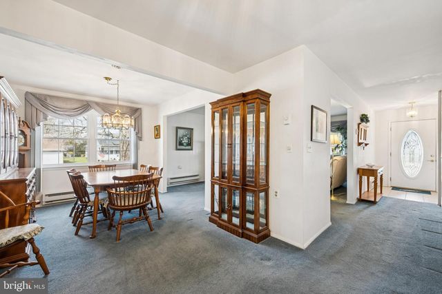 1 NEW CASTLE DR, Southampton, NJ 08088