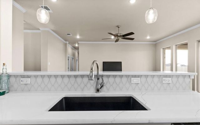 930 Inka Road, Salado, TX 76571