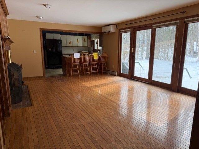 96 Townsend Street, Pepperell, MA 01463