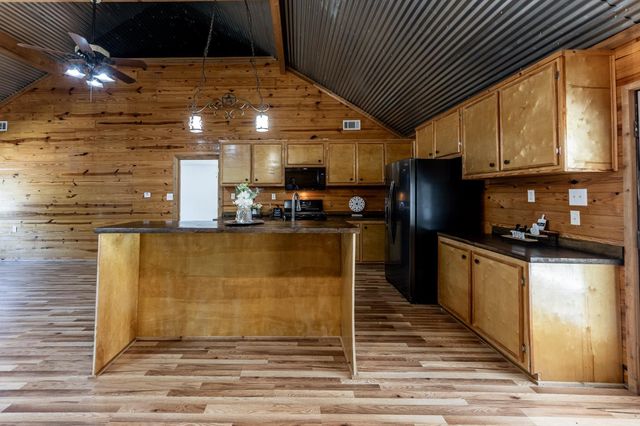 157 Laurel Lane, Livingston, TX 77351