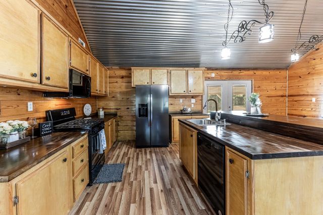 157 Laurel Lane, Livingston, TX 77351