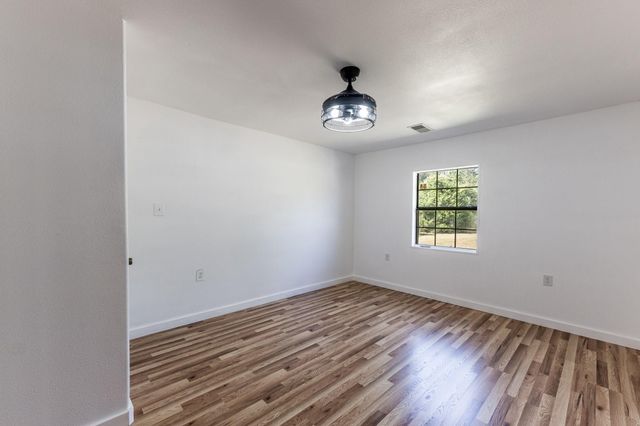 157 Laurel Lane, Livingston, TX 77351