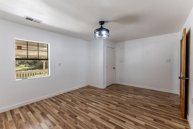 157 Laurel Lane, Livingston, TX 77351