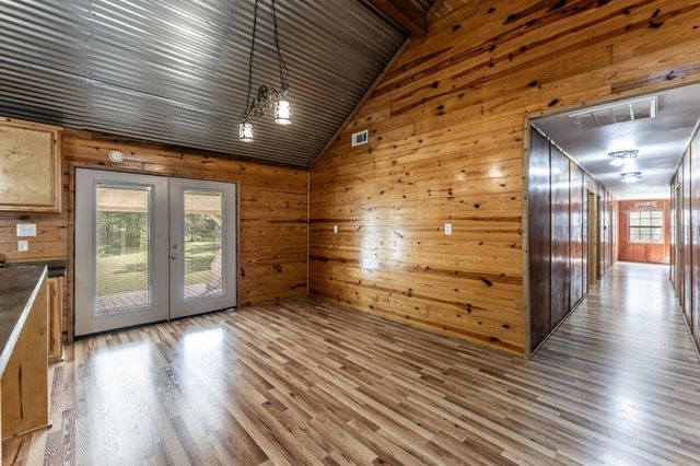 157 Laurel Lane, Livingston, TX 77351