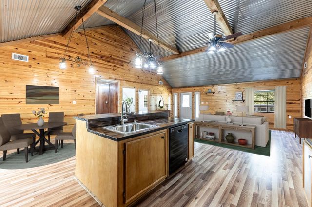 157 Laurel Lane, Livingston, TX 77351