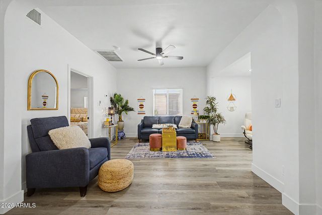 1335 E MORELAND Street, Phoenix, AZ 85006