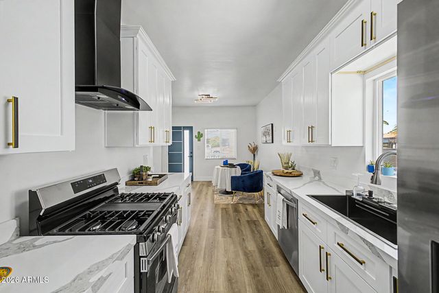 1335 E MORELAND Street, Phoenix, AZ 85006