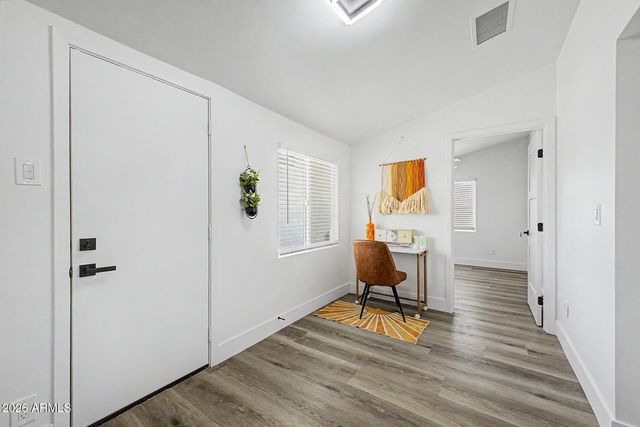 1335 E MORELAND Street, Phoenix, AZ 85006