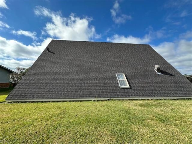 5215 Winnie Drive, Sulphur, LA 70665