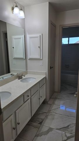 23510 Stratsborough Drive, Katy, TX 77494