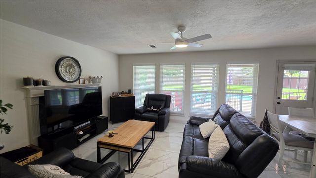 23510 Stratsborough Drive, Katy, TX 77494