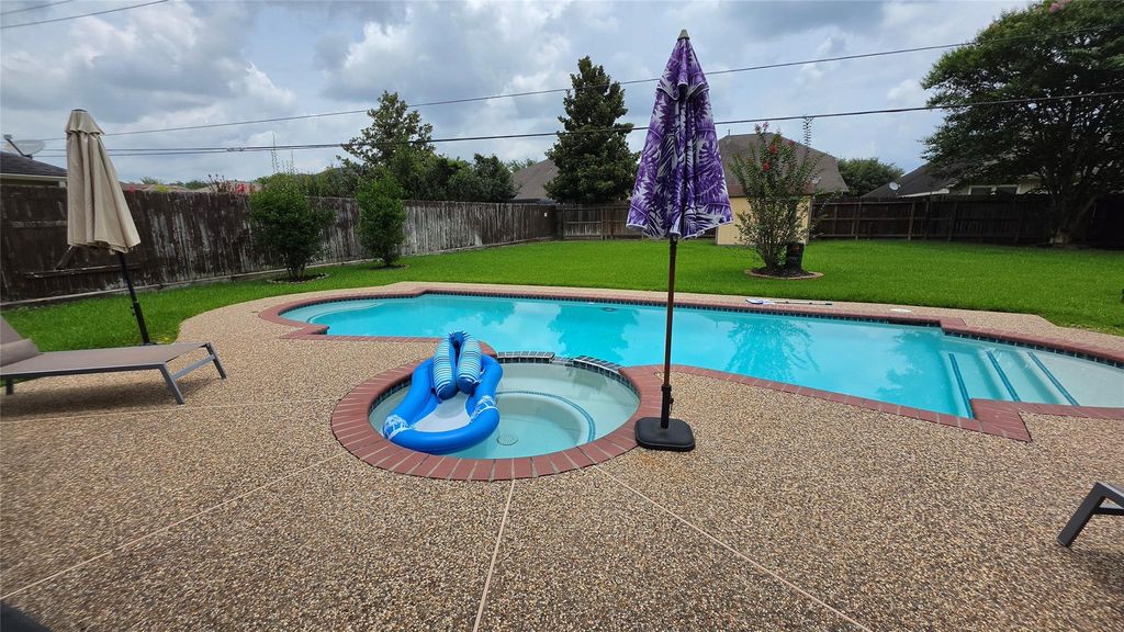 23510 Stratsborough Drive, Katy, TX 77494