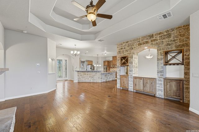 401 LORNE RD, Canyon Lake, TX 78133